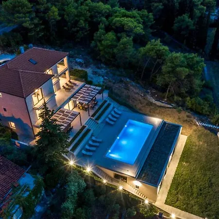 With Pool In A Beautiful Bay On Island Hvar * Врбоска
