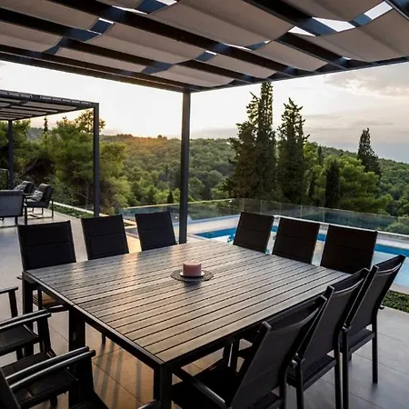 Villa With Pool In A Beautiful Bay On Island Hvar Vrboska